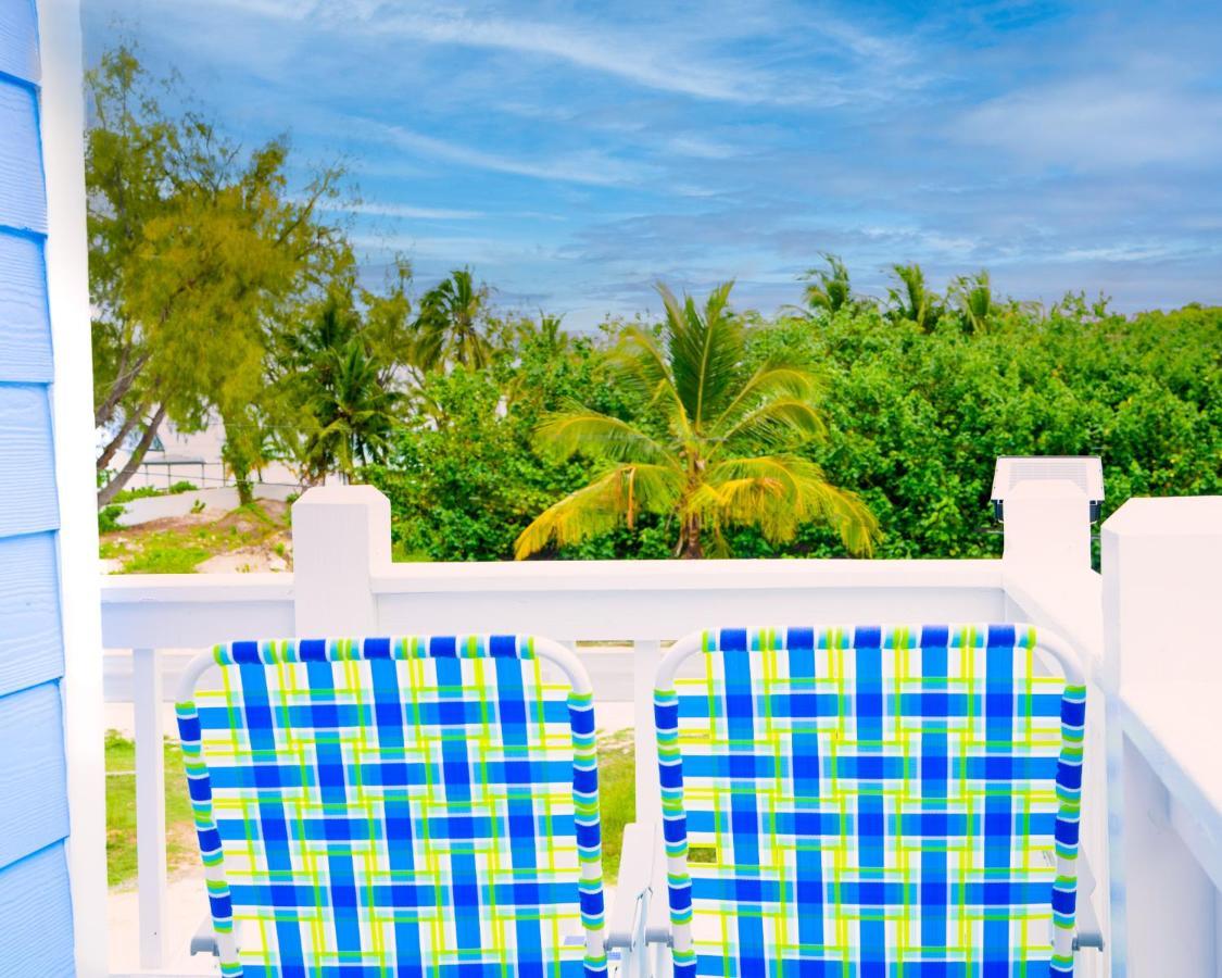 Sheer Bliss Beachview Apt #2 George Town Exterior foto